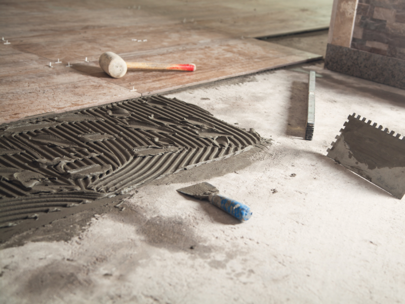 Handwerkliche Fliesenverlegung im Detail