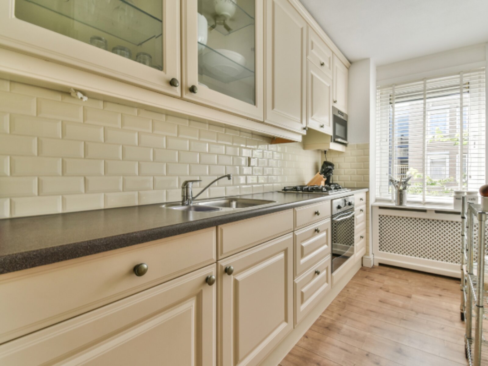 Küchenrückwand mit Fliesen